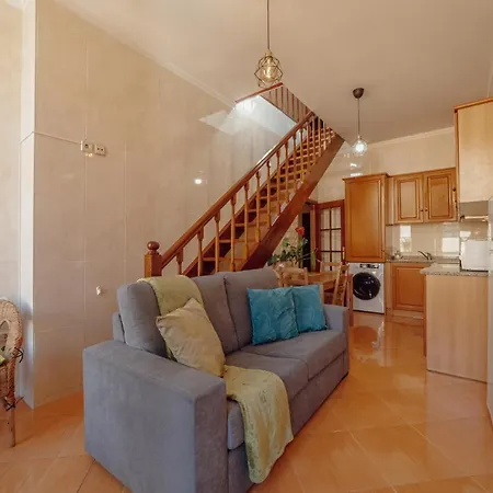 Downtown Flores Duplex By Homing *
