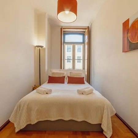 Downtown Flores Duplex By Homing Apartment